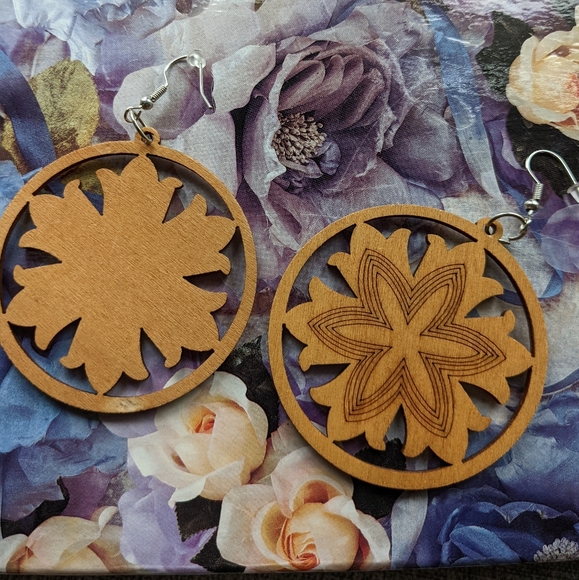 NEW Boho Wooden Dangle Earrings - Picture 2 of 3